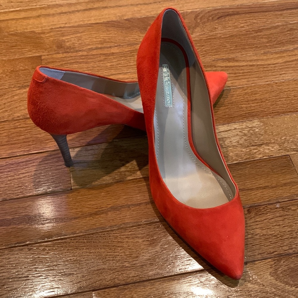 POS5000 BCBG Orange Heels size 8 1/2 women